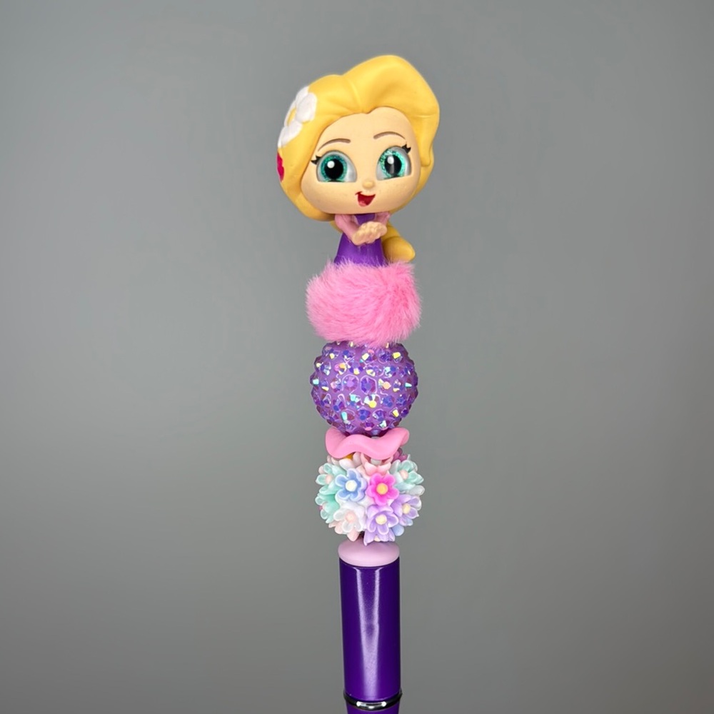 Doorable Pen - Rapunzel with braided hair 🌸